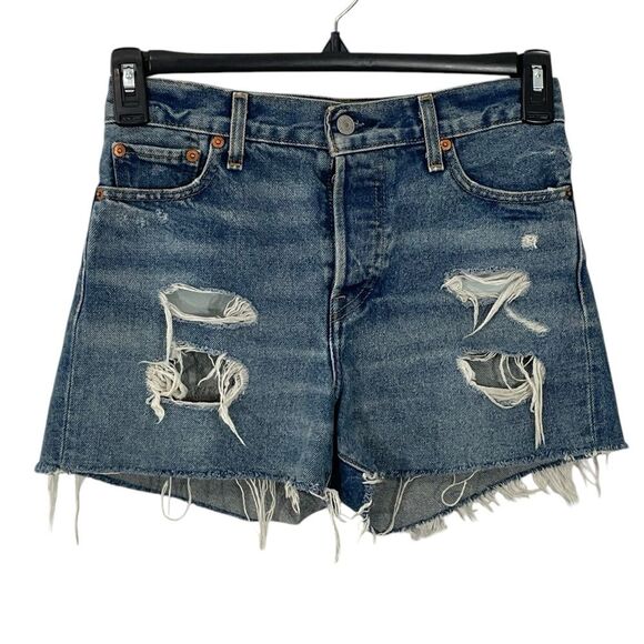 LEVI’S Premium Wedgie Distressed Jean Shorts Size 26 Cut-Off Denim - Picture 1 of 7